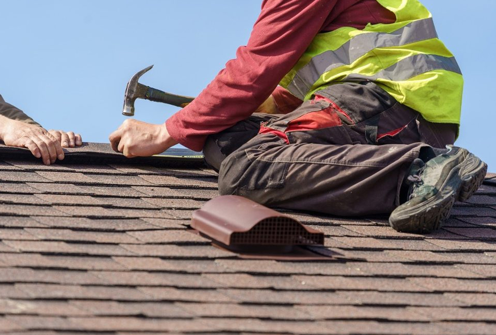 Residential Roofing Maintenance Services in Gresham, OR